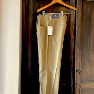 Men’s khakis. Darker tone  never worn.